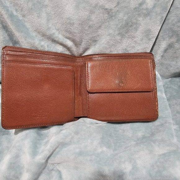 Louis Vuitton Vintage Monogram Bifold Wallet w/coinpouch Authentic Unisex w/COA - Picture 14 of 16
